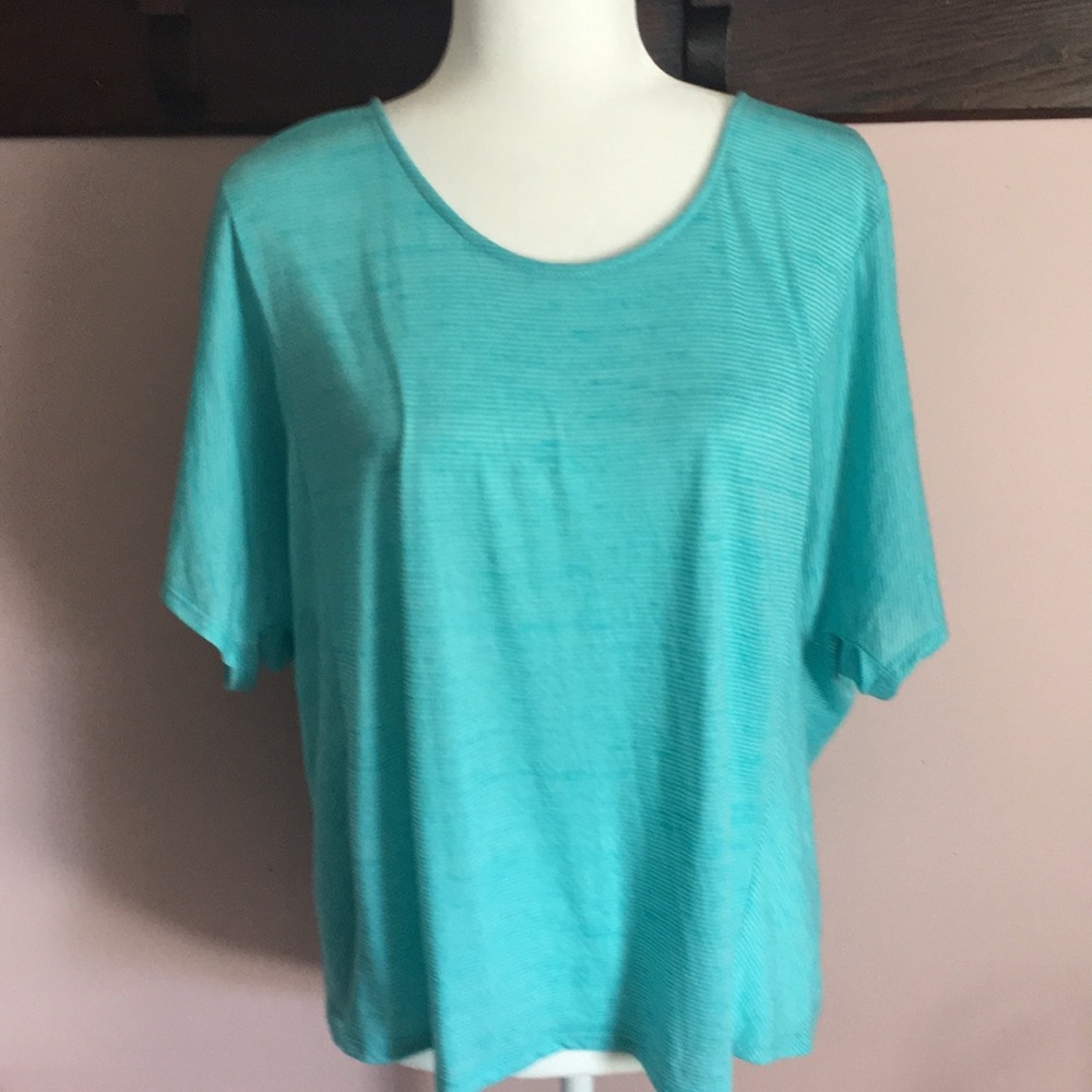 NWOT loose fitting T-shirt